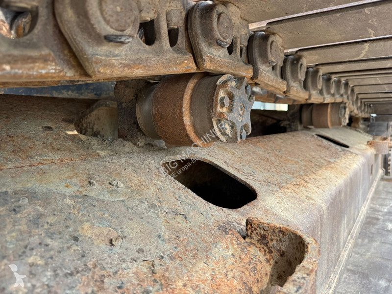 Escavatore Caterpillar