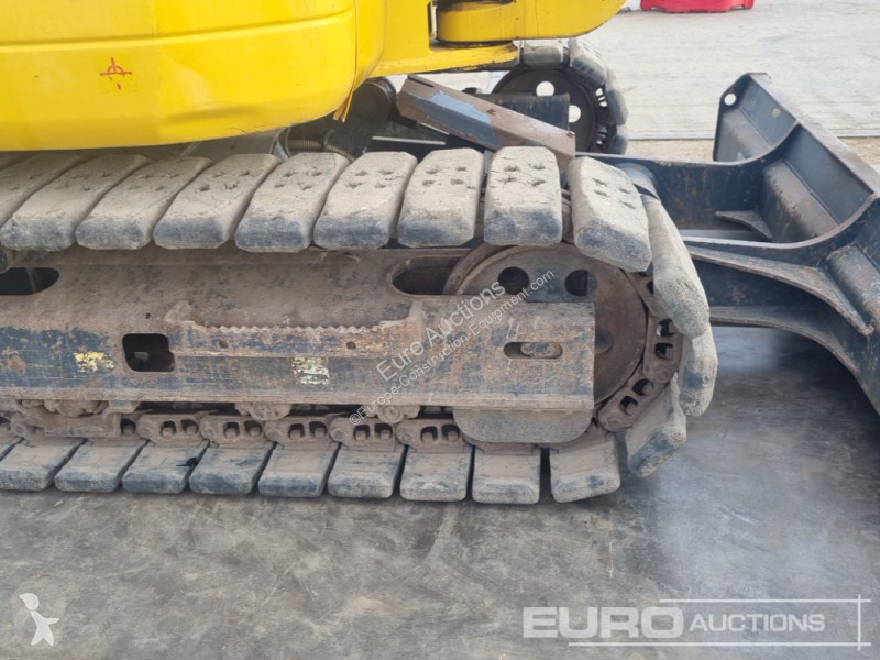 جرافة Komatsu PC80MR-5