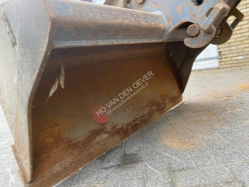 Excavator Terex
