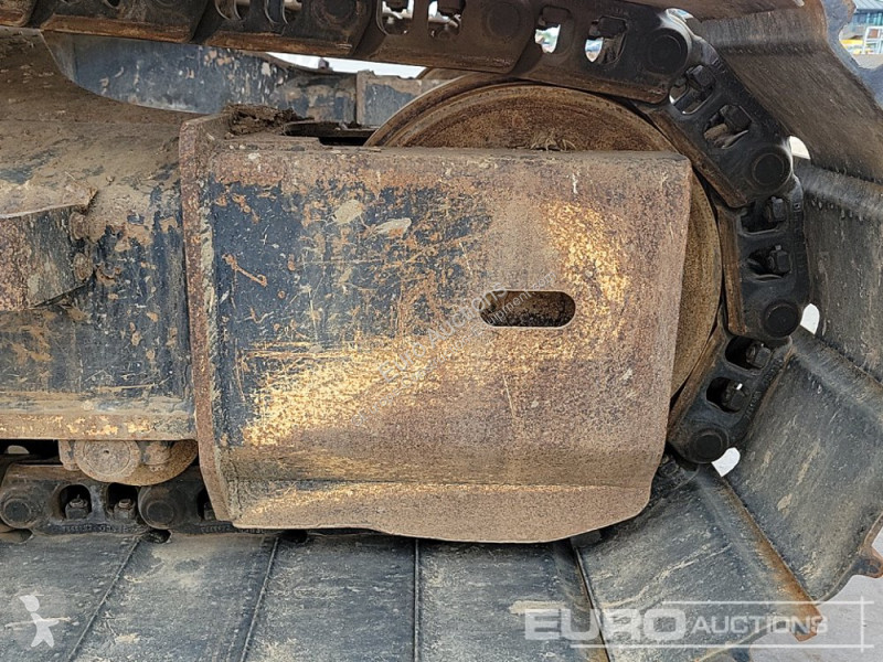 جرافة JCB JS131LC