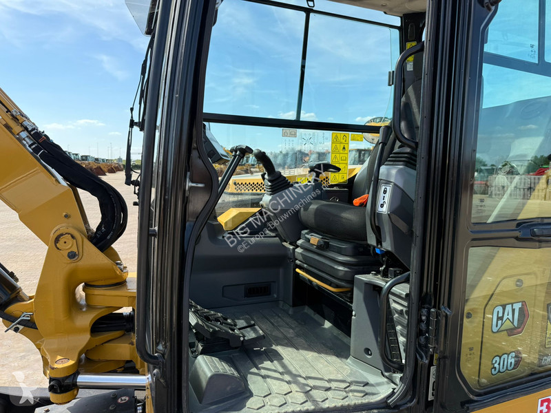Excavator Caterpillar R