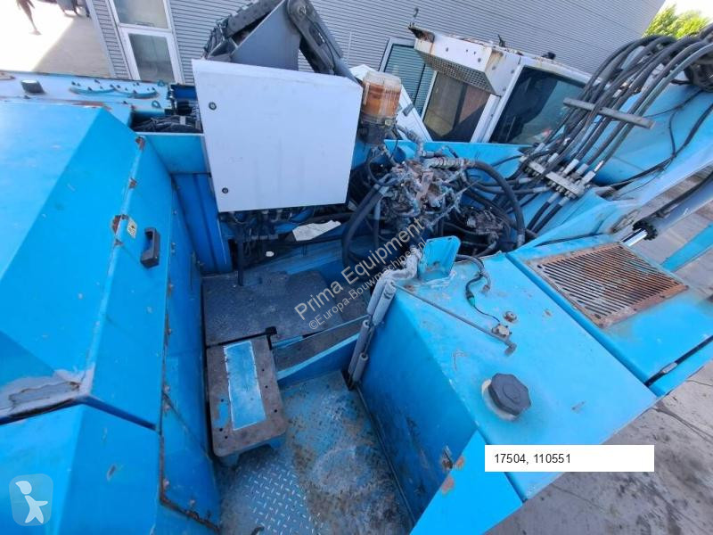 Skovl Fuchs MHL360D with low hour engine + grapple