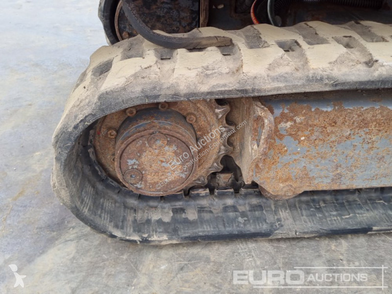 Escavadora Takeuchi TB216