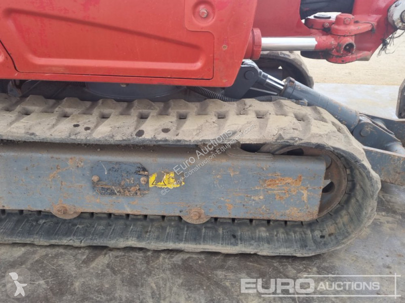 Escavadora Takeuchi TB216