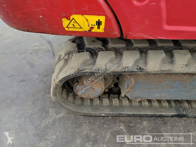 Escavadora Takeuchi TB216