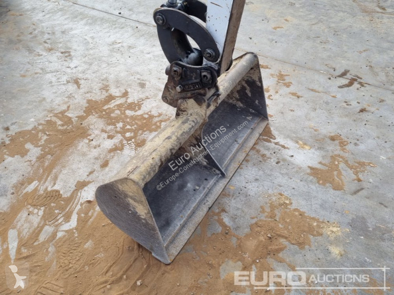 Lopatový nakládač Bobcat E17