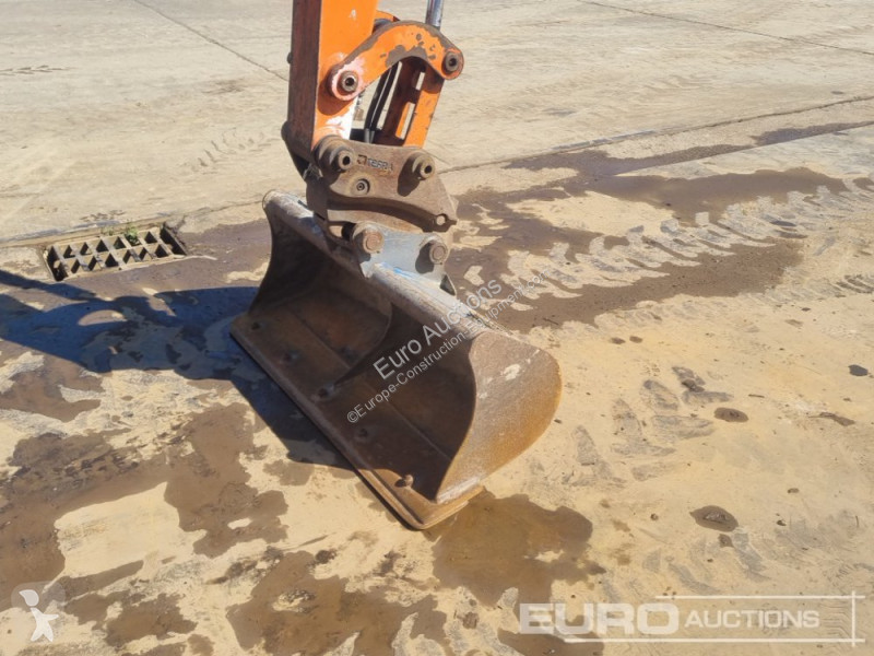 Escavatore Hitachi ZX26U-6 CLR