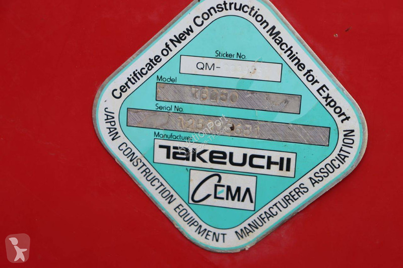 Escavatore Takeuchi