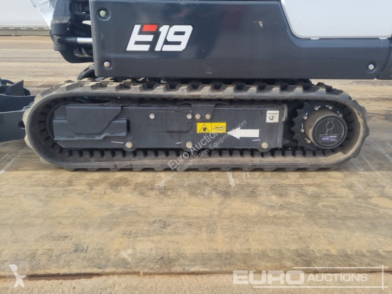 Lopatový nakládač Bobcat E19