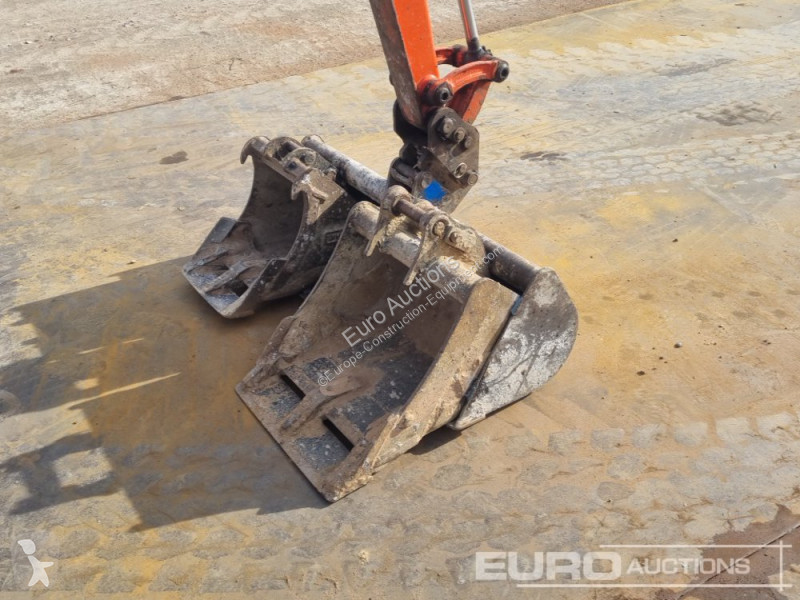 Lopatový nakládač Kubota KX015-4