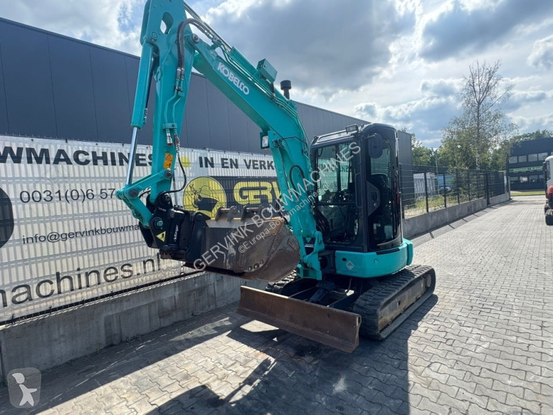 Escavadora Kobelco 35 SR