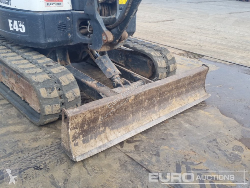 Escavadora Bobcat