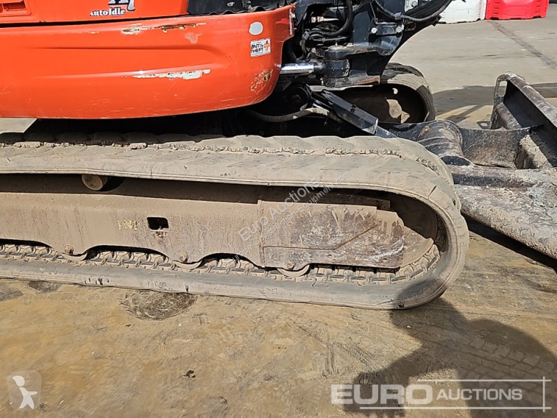 Lopatový nakládač Kubota U48-4