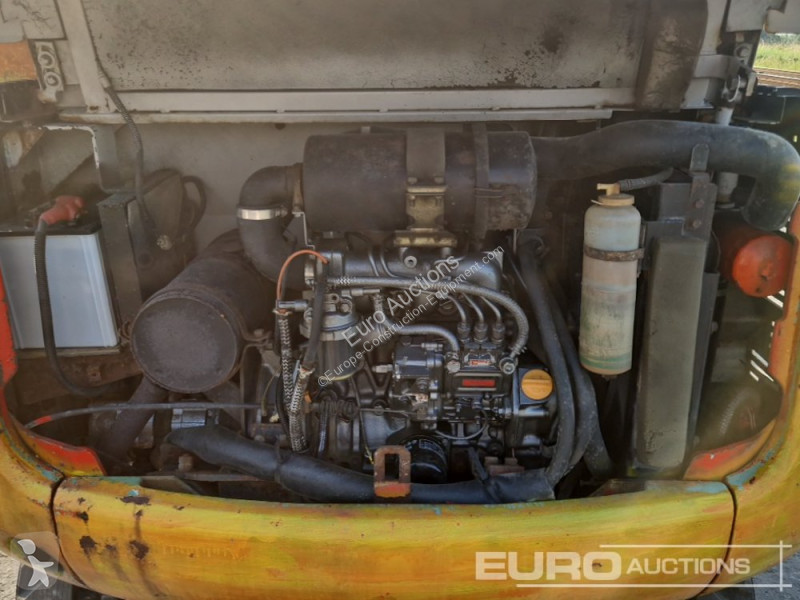 Escavadora Takeuchi