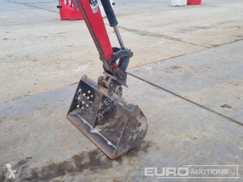 جرافة JCB 801CTS