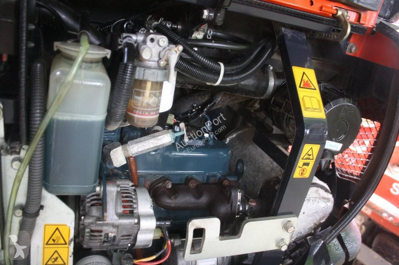 جرافة Bobcat E19