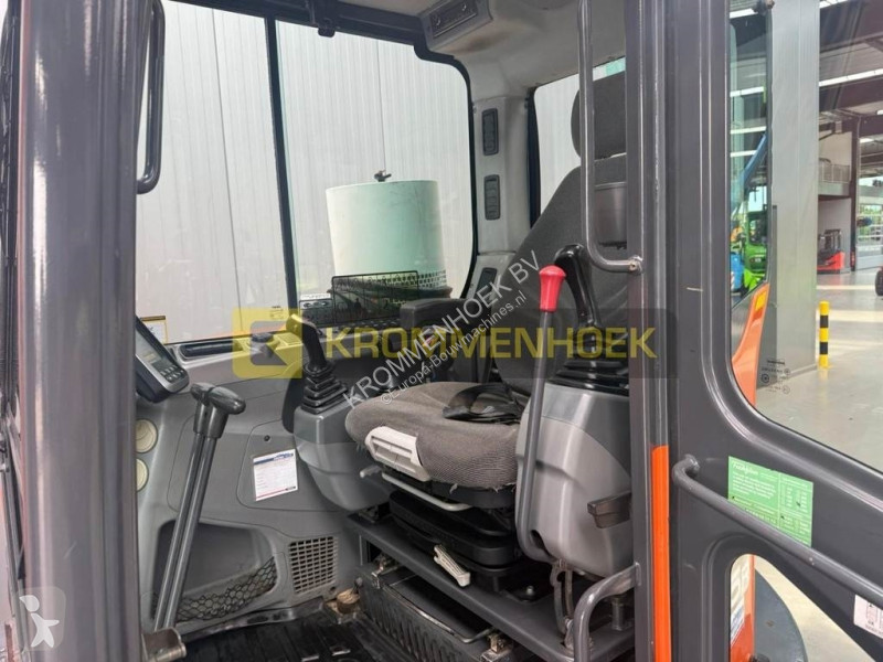 Escavadora Doosan DX 85R-3