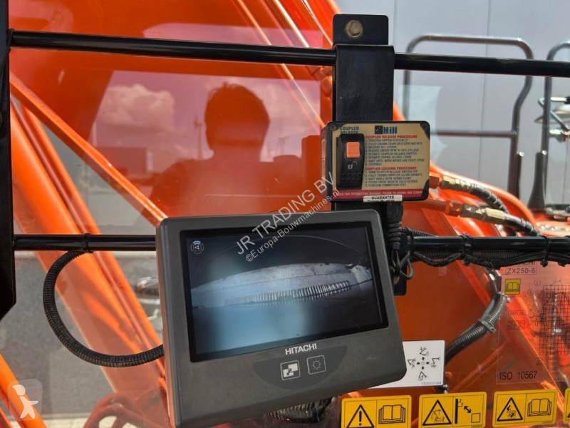 Escavadora Hitachi LC-6 (GPS Prepared)