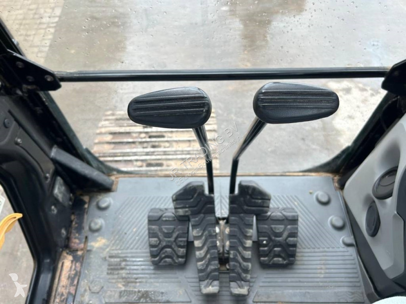 Excavator Caterpillar 320