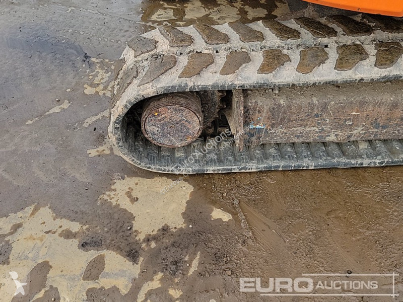 Lopatový nakládač Hitachi ZX26U-6 CR