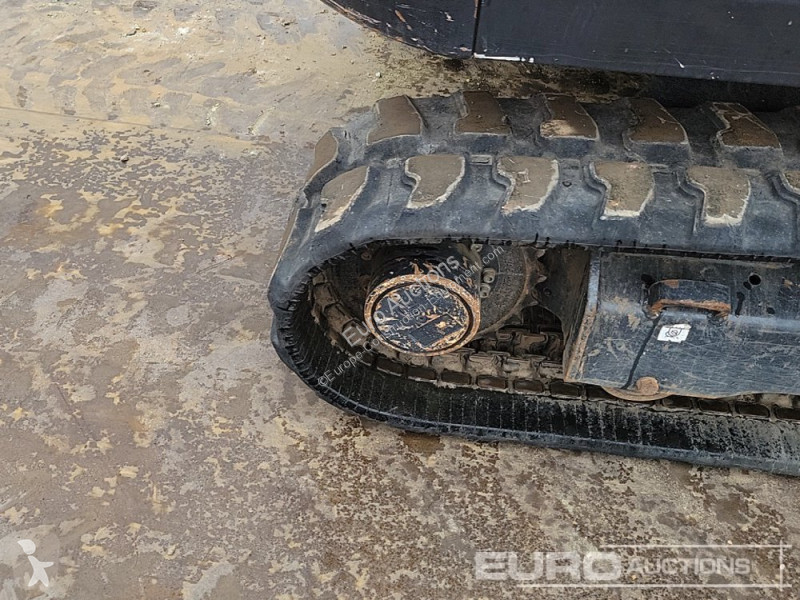 Lopatový nakládač Yanmar SV26