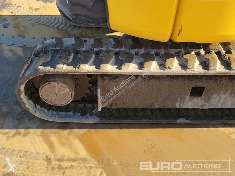 Lopatový nakládač Komatsu PC26MR-3