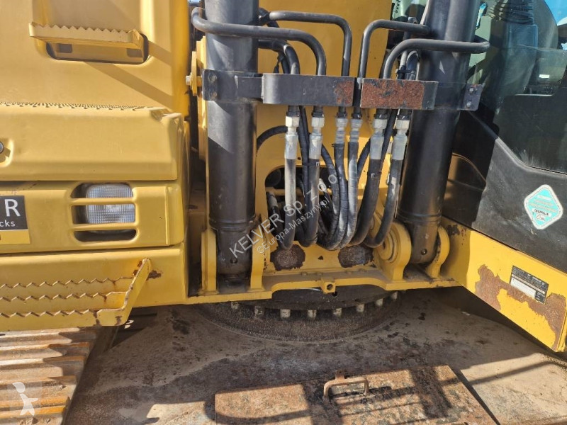 جرافة Caterpillar LRR * 2011r. *