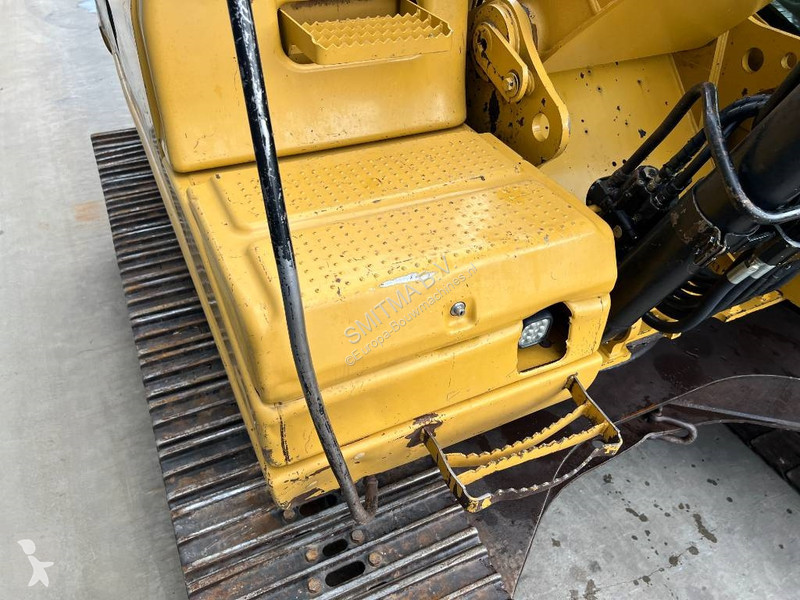 جرافة Caterpillar L