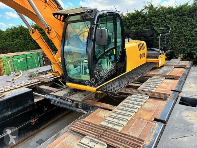 Lopatový nakládač JCB BIGFLOAT 220LC