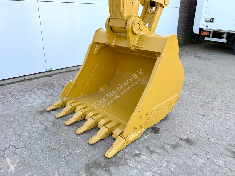 جرافة Caterpillar 3 - New / Unused / Hammer Lines