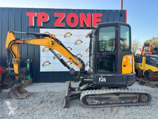 Lopatový nakládač Bobcat e35 cabine à 23500 € ht