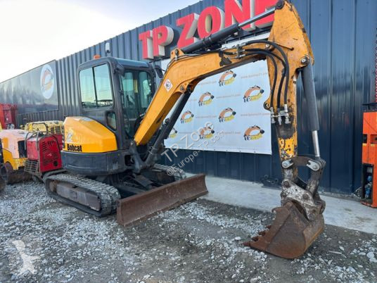 Lopatový nakládač Bobcat e35 à 22 500 € ht
