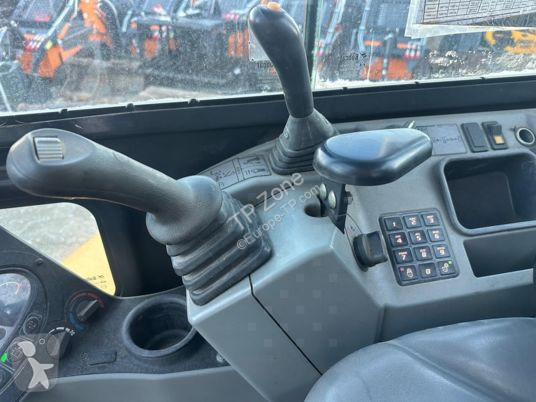 Lopatový nakládač Bobcat e35 à 23 500 € ht