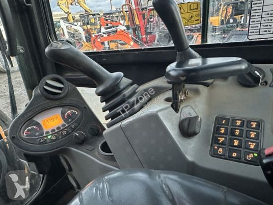 Lopatový nakládač Bobcat e35 à 23 500 € ht