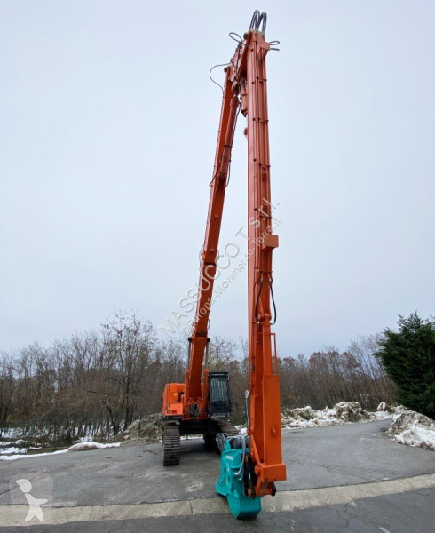 جرافة Hitachi