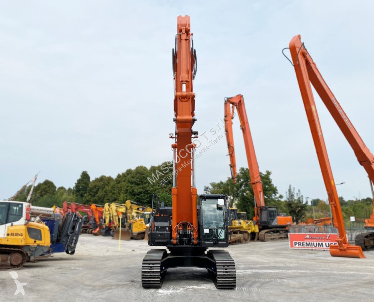 Rýpadlo Hitachi 7