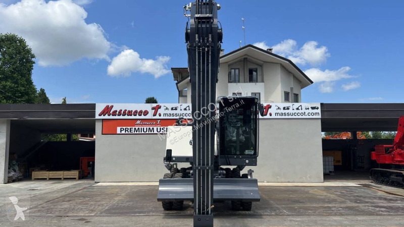 جرافة Terex TWH 220 S5