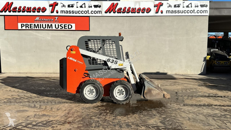 Escavatore Libra 635