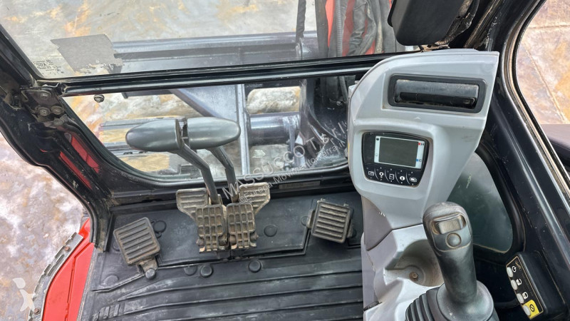 جرافة Kubota