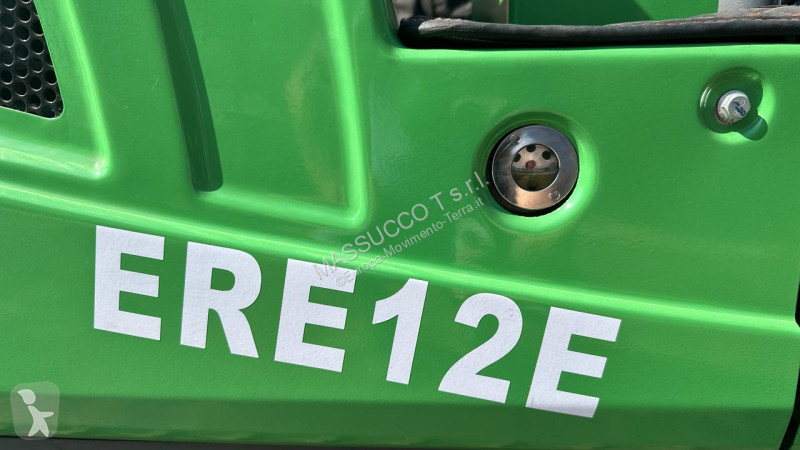 Lopatový nakládač Everun ERE12E