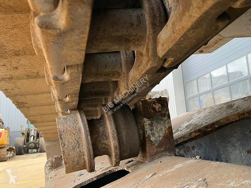 جرافة Kobelco SK350LC-10