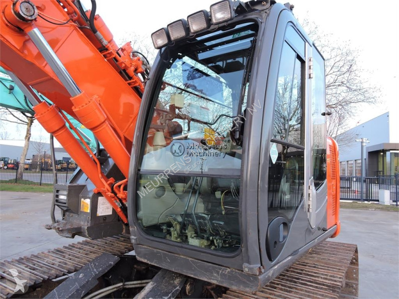 جرافة Hitachi ZX135