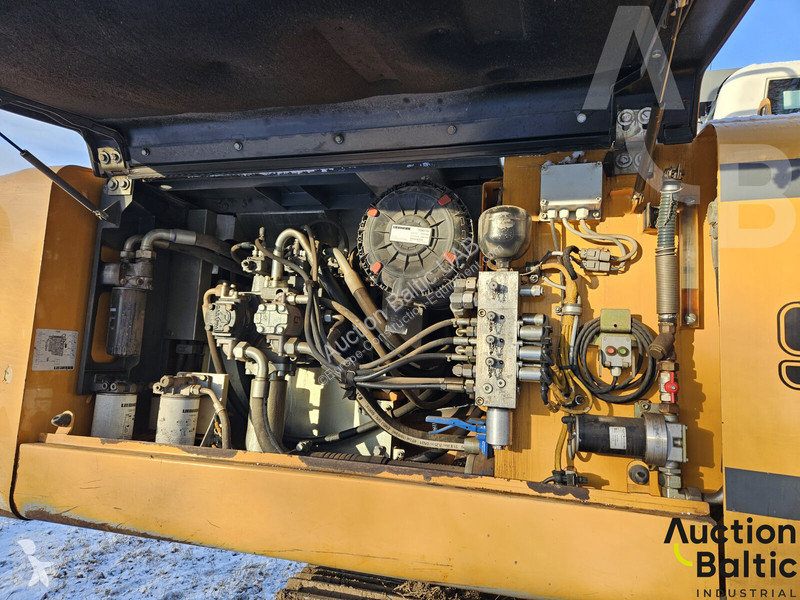 Rýpadlo Liebherr R922