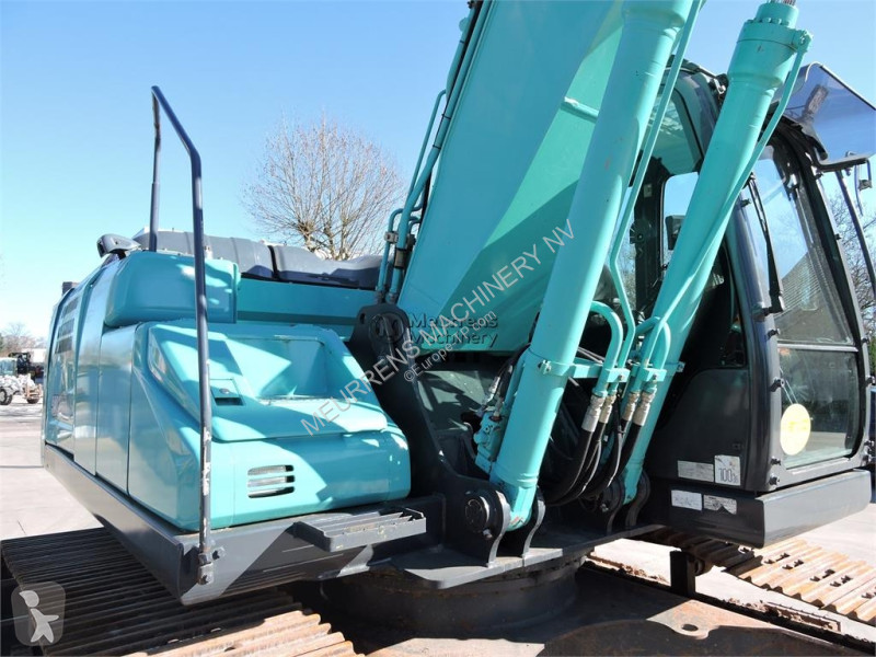 جرافة Kobelco SK210