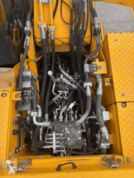 جرافة JCB 220X