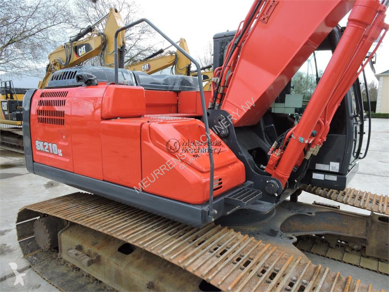 جرافة Kobelco SK210