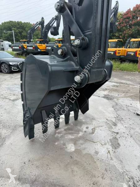 جرافة Hyundai HX220L