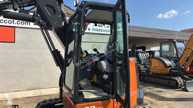 Rýpadlo Hitachi ZX63U