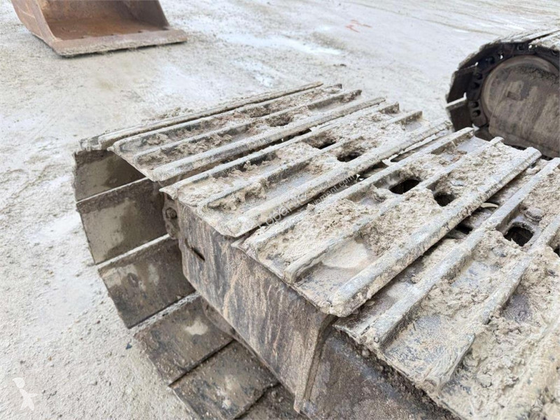 Lopatový nakládač JCB