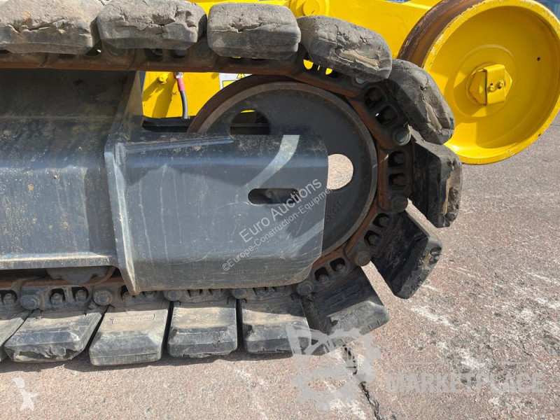 Екскаватор Komatsu 138US2